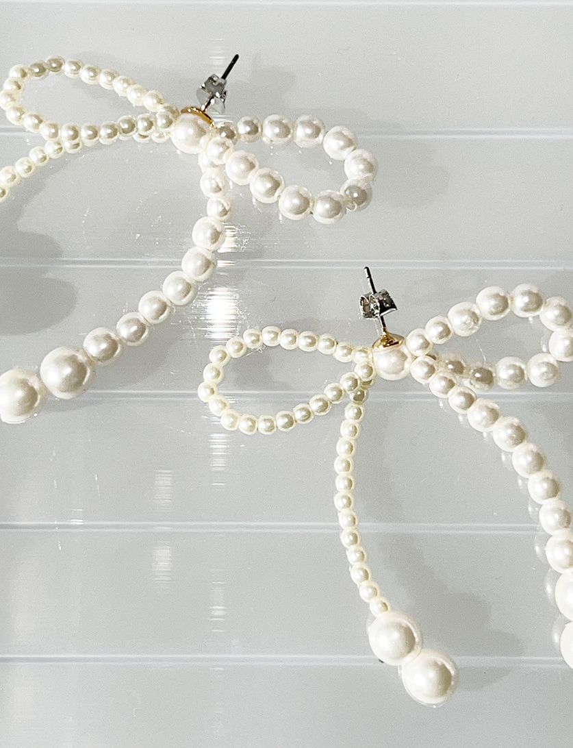 [당일출고/써지컬스틸] Pearl ribbon earrings white